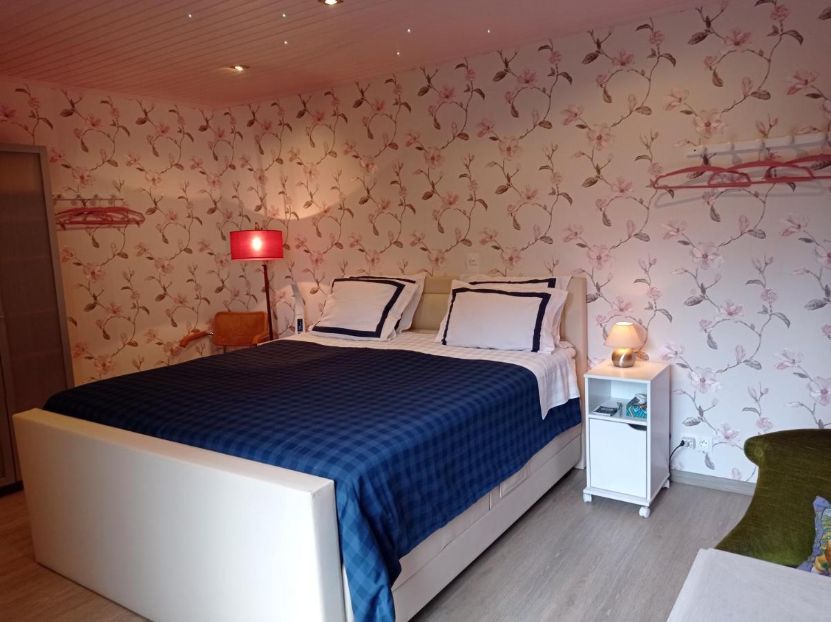 Revin  Les Ecureuils B&B 외부 사진