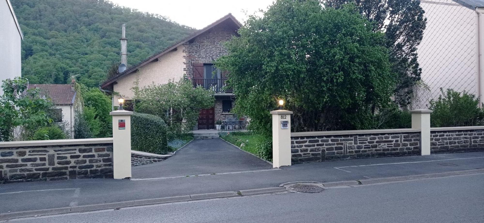 Revin  Les Ecureuils B&B 외부 사진